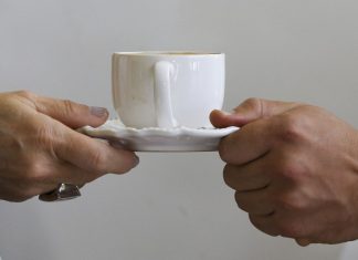 EUA aliviam tarifas de importação para café, frutas e proteína animal café