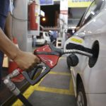 Gasolina comum fica R$ 1 mais cara em Roraima no último ano uiramutã