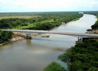 Alta do petróleo impulsiona Guiana em meio à crise no Oriente Médio e fortalece economia do país vizinho