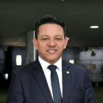 Criminosos usam nome de deputado federal em golpe para obter dados