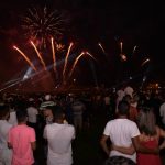Queima de fogos e show atraem mais de 60 mil pessoas ao Parque Anauá