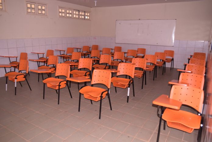 Novos mobiliários escolares (2)