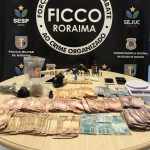 Homem é preso com arma, drogas e R$ 22 mil no bairro Raiar do Sol