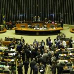 Congresso retoma as atividades parlamentares com 27 vetos presidenciais pendentes de análise