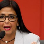 Casos de coronavírus na Venezuela sobem para 323 e país flexibiliza quarentena para crianças neste domingo (26)