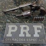 Homem é detido com arma dentro de caminhonete em São João da Baliza
