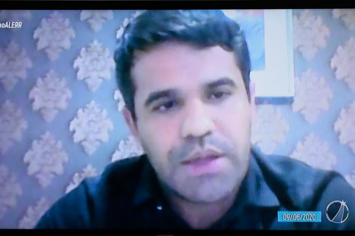 D4C71DFD-471C-4468-916D-34D269F1791E