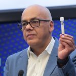 Venezuela volta a registrar recorde de casos de coronavírus e total chega a 1,8 mil