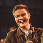 Michel Teló apresenta live especial de São João neste domingo (21)