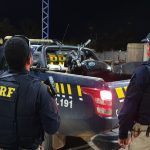 Apreensões de combustível e de madeira ilegal disparam no primeiro semestre, de acordo com a PRF