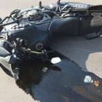 Batida entre motocicleta e carro fere policial no Cidade Satélite