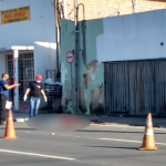 Jovem morre na hora após bater motocicleta contra muro no Mecejana