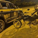 PRF recupera motocicleta e apreende arma em Boa Vista