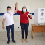 Arthur (MDB) e Ottaci (SD) votam na manhã deste domingo em Boa Vista
