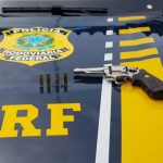 PRF apreende arma, motocicleta adulterada e mais de R$ 6 mil em Roraima
