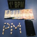 Jovem é detido com trouxinhas de supermaconha no Residencial Vila Jardim