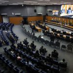 Assembleia aprova lei que proíbe destruição de máquinas em garimpos