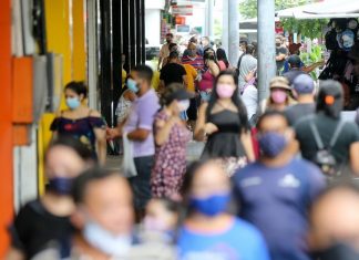 Taxa de desemprego cai para 5,6% e iguala menor índice da série histórica, diz IBGE