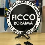 Dois são presos por comercialização de arma do Exército da Venezuelana, em Pacaraima