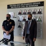 Aposentado é preso com arma de fogo e galos usados em rinha são apreendidos durante operação