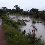 Moradores da vicinal 37 em Rorainópolis ficam ilhados após chuva alagar estrada