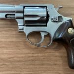 Homem é preso por negociar venda de arma com garimpeiros, em Boa Vista