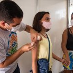 Covid-19: Adolescentes de 12 a 17 anos são imunizados na “Virada da Vacina BV”