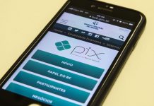 Pix completa cinco anos como o principal meio de pagamento do Brasil