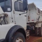 PM apreende caminhão com duas toneladas de cassiterita