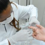 ‘Dezembro Vermelho’ é mês de prevenção ao HIV/Aids; veja programação