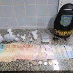 Homem é preso com trouxinhas de maconha e pasta base de cocaína em posto de gasolina de Boa Vista