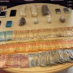 Dupla é presa com supermaconha e R$ 4 mil em boca de fumo de Boa Vista