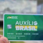 Governo define orçamento de 2023: Salário mínimo R$ 1.302; auxílio-Brasil R$ 405