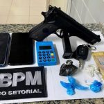 Trio suspeito de assaltar casa é preso com réplica de arma e drogas em Boa Vista