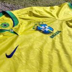 CBF apresenta camisa da seleção para Copa, inspirada na onça-pintada