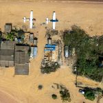 Dez pistas clandestinas em Terra Yanomami estão na mira do governo federal