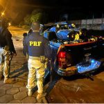 PRF flagra veículo com mil litros de combustível irregular no Anel Viário
