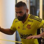 Thiago Maia não treina em grupo em reapresentação do Flamengo