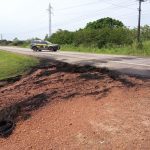 Pneus são queimados em trecho da BR-174, em Rorainópolis