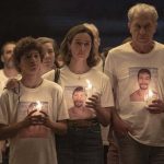 Netflix lança série inspirada no incêndio da Boate Kiss, tragédia que matou 242 pessoas
