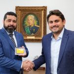 Ministério das Comunicações e Correios enviam chips de celular, mas não há sinal na área Yanomami