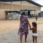 Comunidade warao enfrenta dificuldade em abrigo improvisado em Roraima