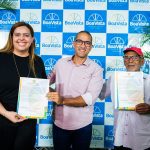 Arthur entrega mais de 550 títulos definitivos a moradores de 26 bairros da capital