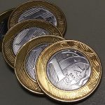 Pesquisa da CNC aponta que 30% das mulheres brasileiras estão inadimplentes