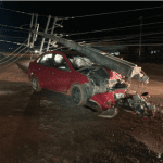 Moradores ficam sem energia após carro bater em poste na zona Oeste de Boa Vista