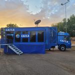 Caminhão da Caixa chega a Boa Vista para entrega de 8 mil cartões do Bolsa Família
