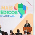 Arthur enfatiza ‘responsabilidade, planejamento e transparência’ da gestão durante lançamento do Mais Médicos