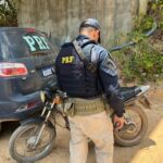 Duas motocicletas são apreendidas após serem encontradas às margens da BR-174