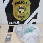 Mulher é presa suspeita de usar a filha como ‘avião’ para venda de drogas em Boa Vista