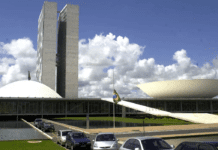 Congresso analisa PEC do fim da escala 6×1 e isenção da ‘taxa das blusinhas’ escala 6x1